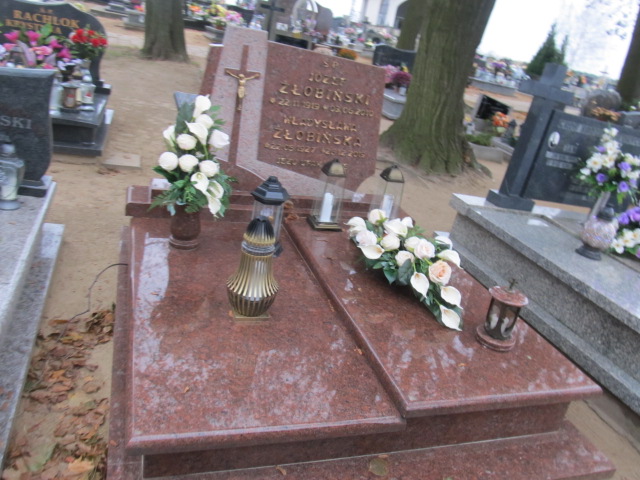 Grób Józef Żłobiński