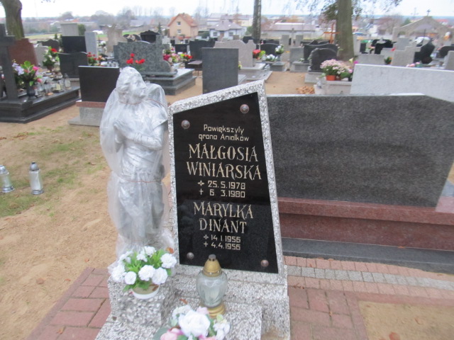 Małgorzata Winiarska 1978 Trzcinica - Grobonet - Wyszukiwarka osób pochowanych