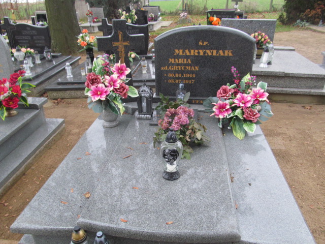 Grób Maria Maryniak