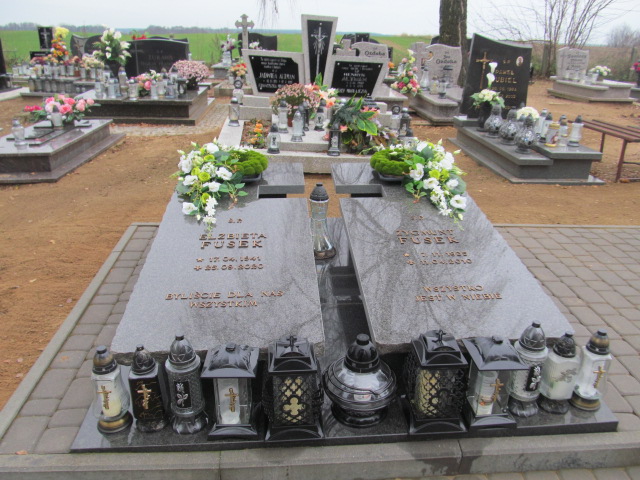 Grób Elżbieta Fusek
